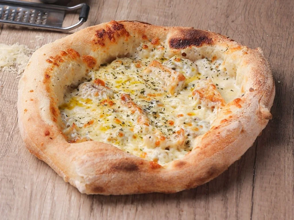 Chicken Alfredo Pizza Large